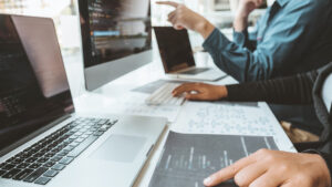 Hintergrundbild: Factoring Referenz aus der Branche Softwareentwicklung
